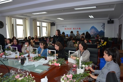 “春暖花開 詩(shī)情花藝”--天水市文化和旅游局組織開展慶“三八”插花藝術(shù)培訓(xùn)活動(dòng)