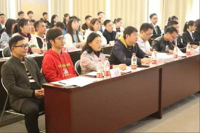 “三峽之春”文化藝術(shù)節(jié)項(xiàng)目競(jìng)標(biāo)答辯會(huì) | 展現(xiàn)風(fēng)采,靚出創(chuàng)新