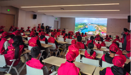 巨野縣政協(xié)“畫潤麟州·界別同心匯”組織開展“文化之美、童心逐夢(mèng)”社會(huì)實(shí)踐活動(dòng)